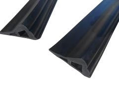Rubber Wheel Chock - 157 x 72 x 1000mm