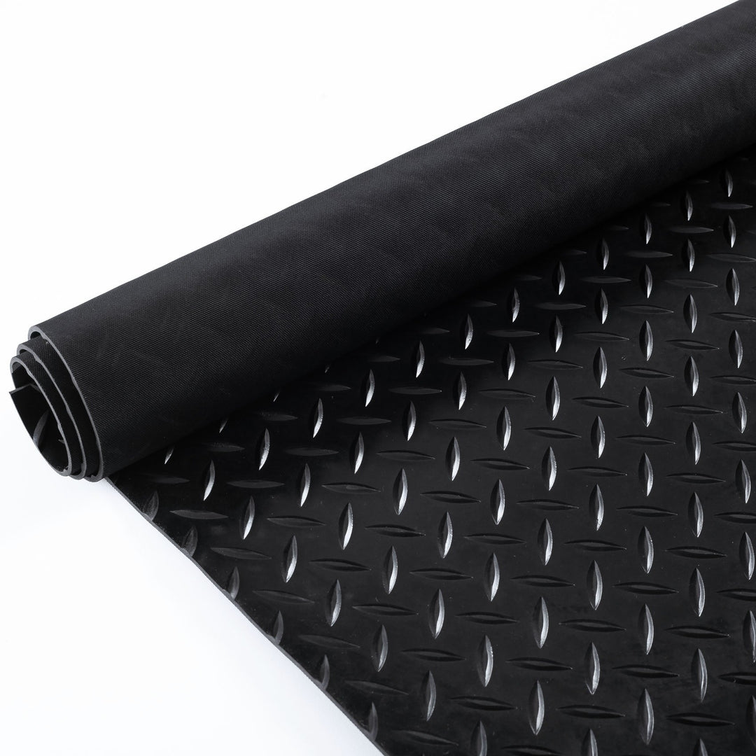 Heavy Duty Diamond Tread Garage Flooring - High Quality PVC Rubber, Anti-Fatigue, Oil & Chemical Resistant, Easy Install, Cushioned, Seamless Look