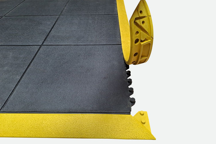 High Quality Anti-Fatigue Interlocking Industrial Rubber Mats Hollowed Reverse for Extra Cushioning